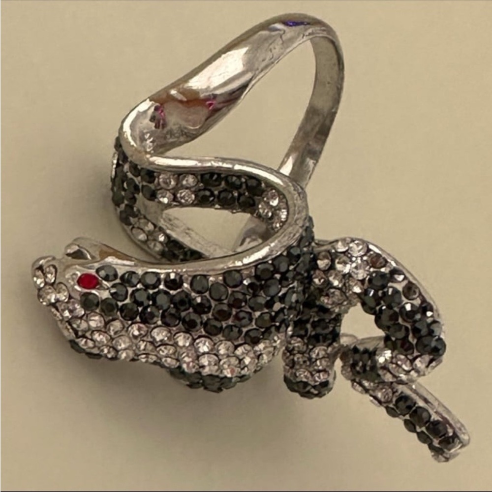 Crystal and silver Snake Ring - Picture 3 of 6